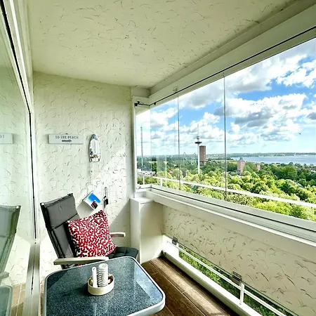Bayview Apartment *